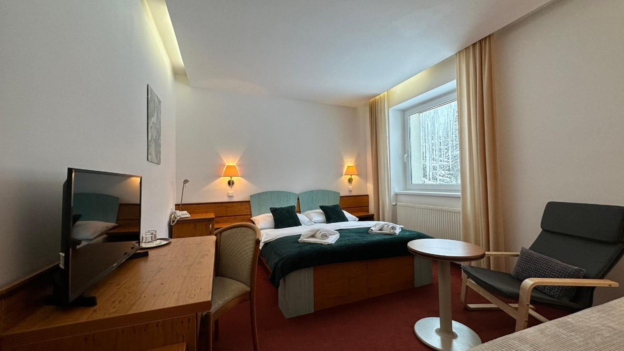 Interhotel Montana Spindleruv Mlyn Exterior photo