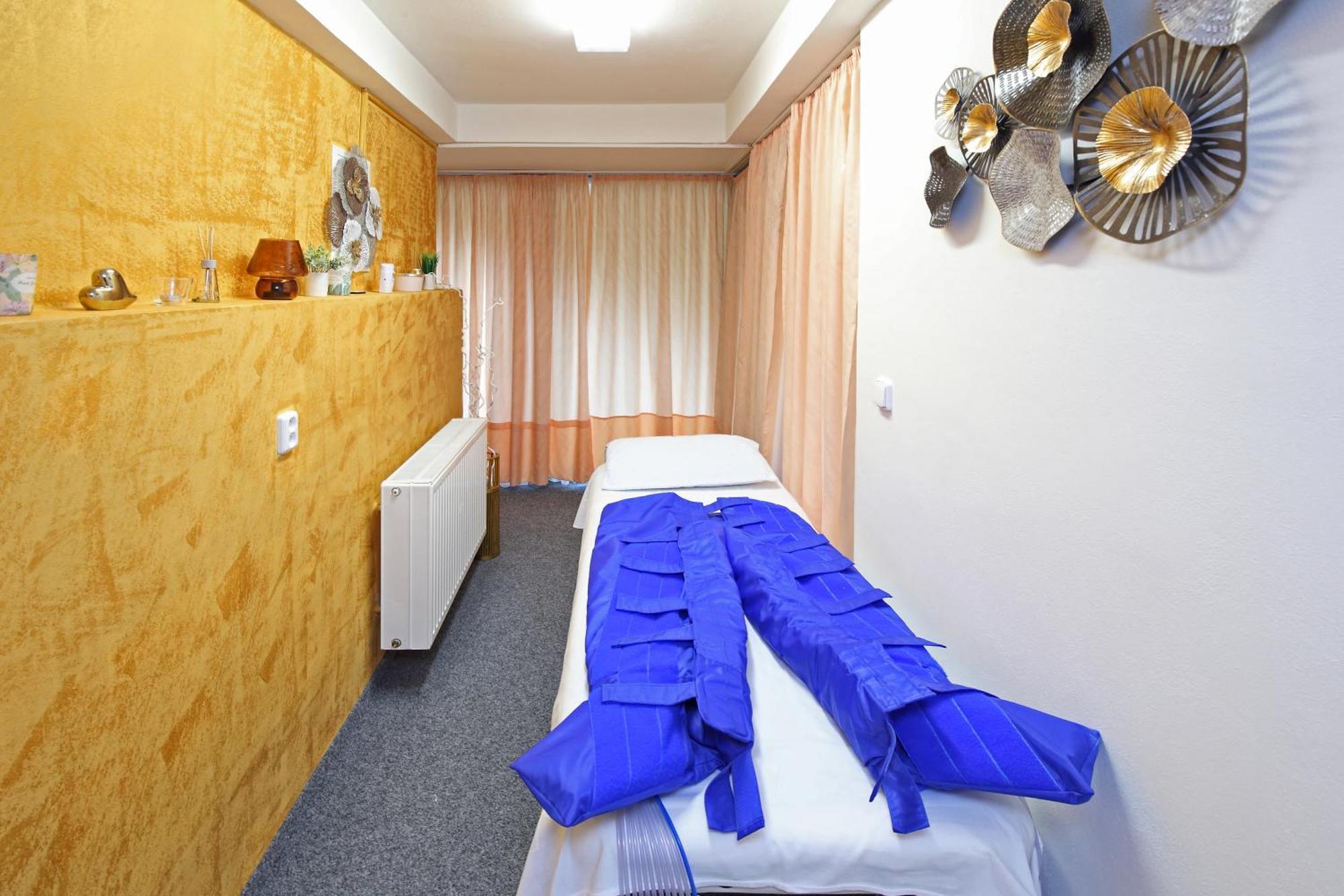 Interhotel Montana Spindleruv Mlyn Exterior photo