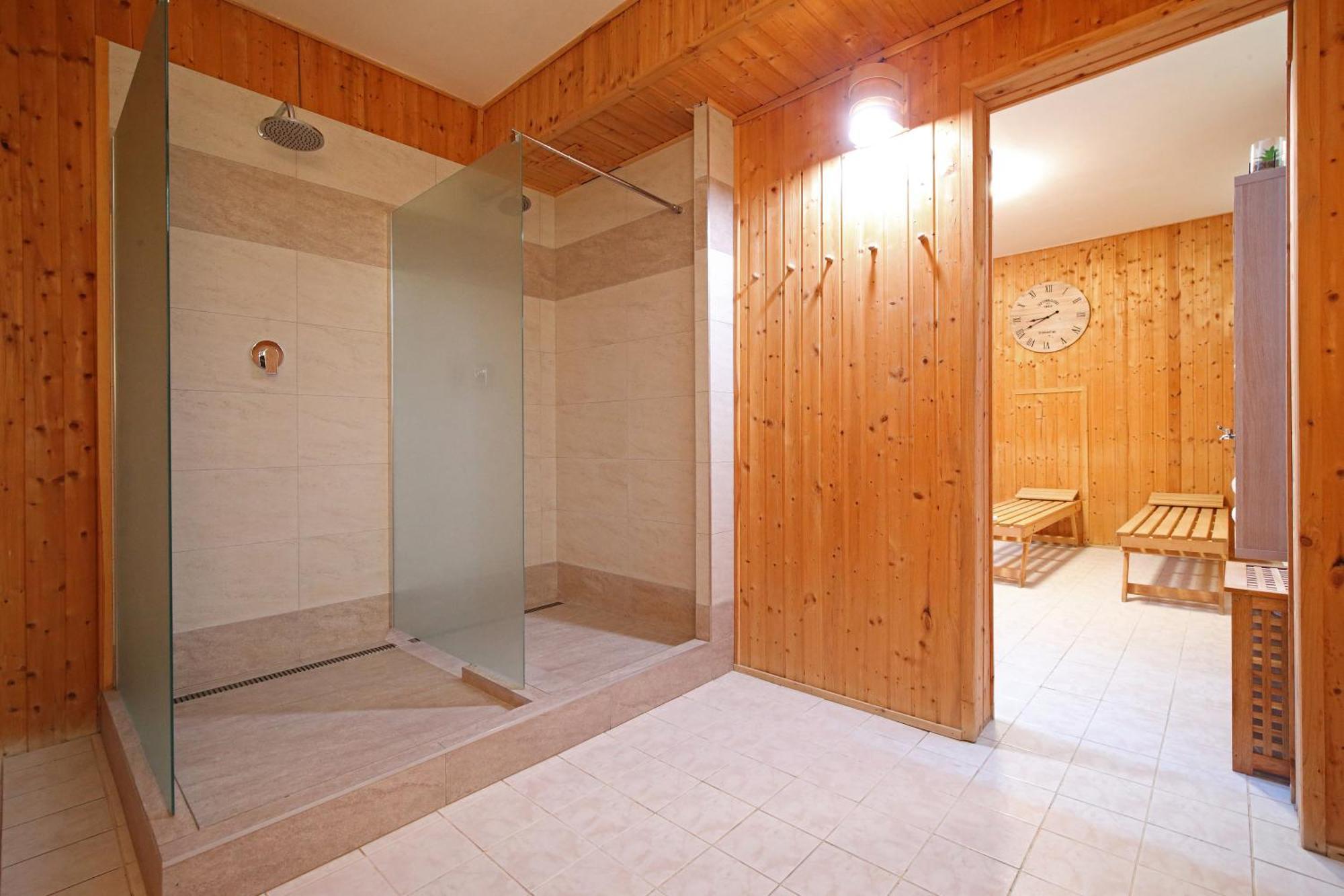Interhotel Montana Spindleruv Mlyn Exterior photo