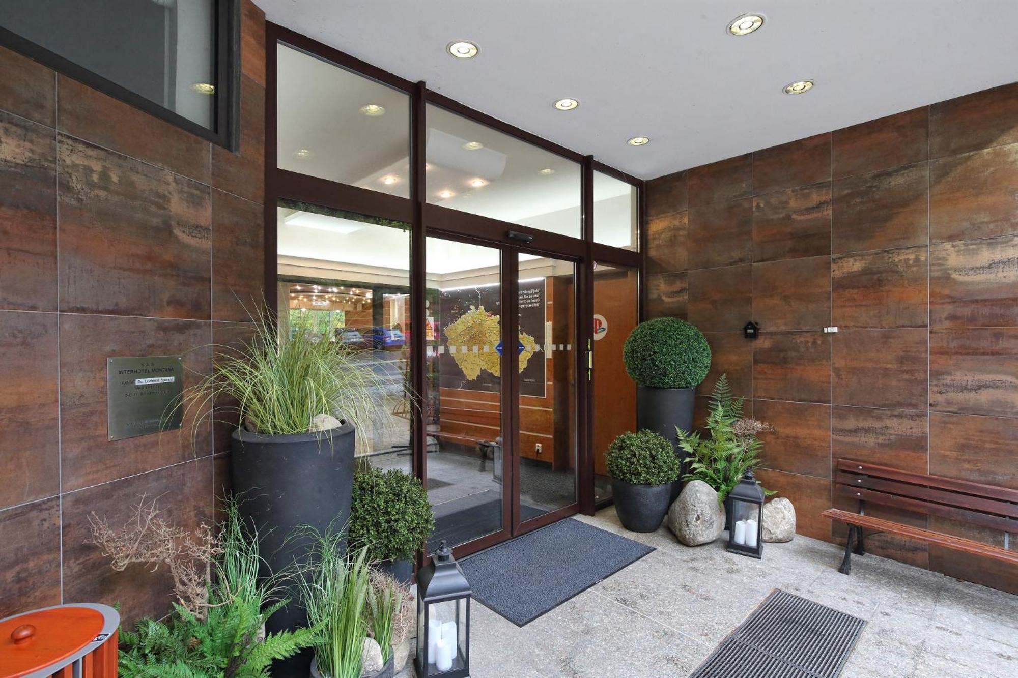 Interhotel Montana Spindleruv Mlyn Exterior photo